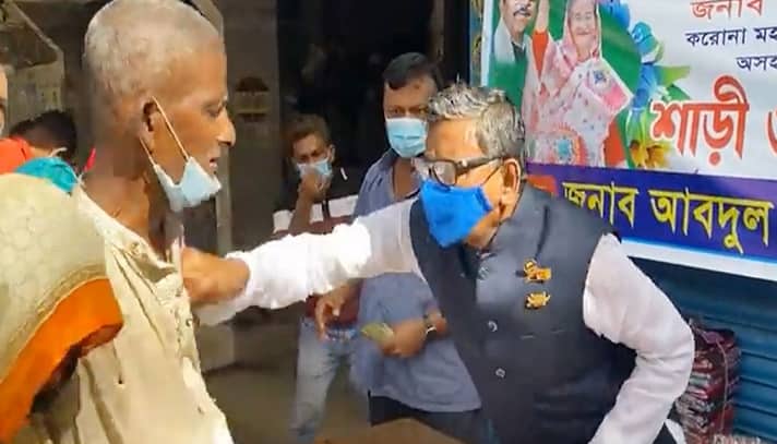 বৃদ্ধকে ঘুষি মারলেন কাদের মির্জা!