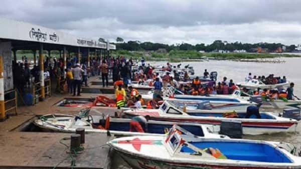 লঞ্চ-স্পিডবোটে করে সন্ধ্যার পর পদ্মা পারাপারে নিষেধাজ্ঞা