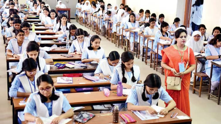 ফরম পূরণের বেঁচে যাওয়া টাকা ফেরত পাবে এসএসসি পরীক্ষার্থীরা