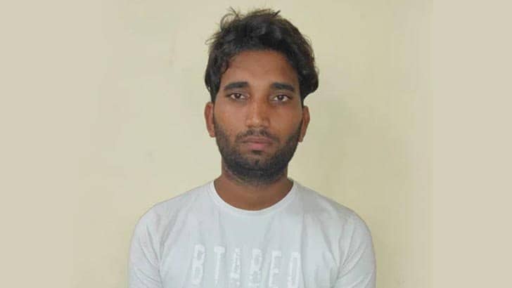 নারী সেজে অন্তরঙ্গ দৃশ্য ধারণ, হাতিয়ে নেন লাখ লাখ টাকা!