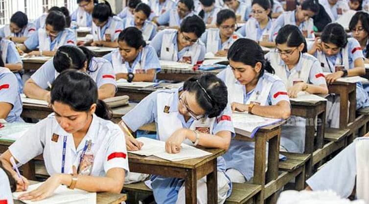 ২০২২ সালের এসএসসি-এইচএসসি’র সময় জানিয়ে দিলেন শিক্ষামন্ত্রী এইচএসসি পরীক্ষা
