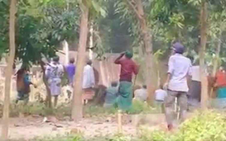 ৭২ ঘণ্টার মধ্যে বন্ধুর স্ত্রীকে ফেরত না দিলে গুণতে হবে ৫ লাখ টাকা