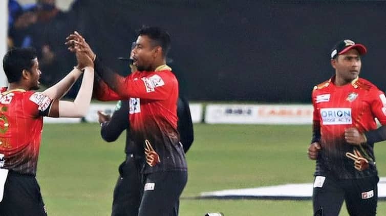 বরিশালকে কাঁদিয়ে শিরোপা জিতল কুমিল্লা