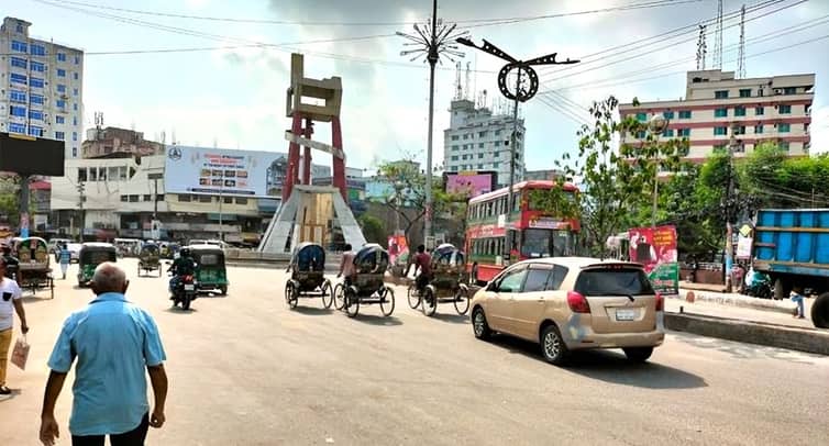 ২৪ ঘণ্টায়ই বদলে গেল নারায়ণগঞ্জের দৃশ্যপট!