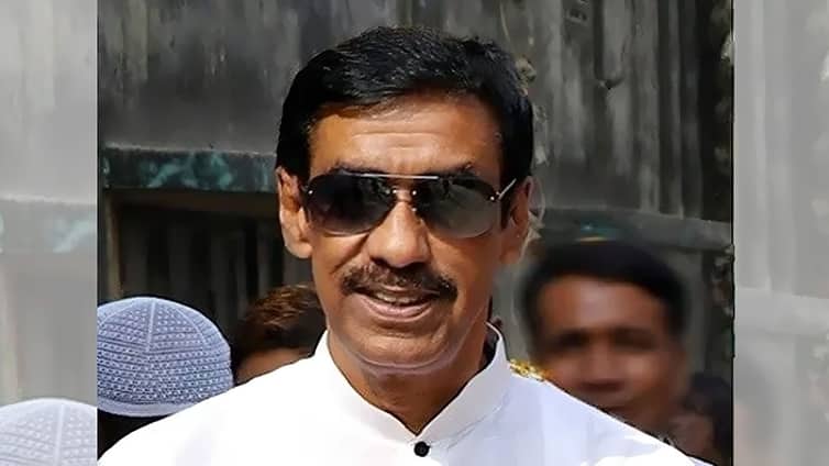 হজ করে এসে মাঠে নামবেন শামীম ওসমান শামীম ওসমান