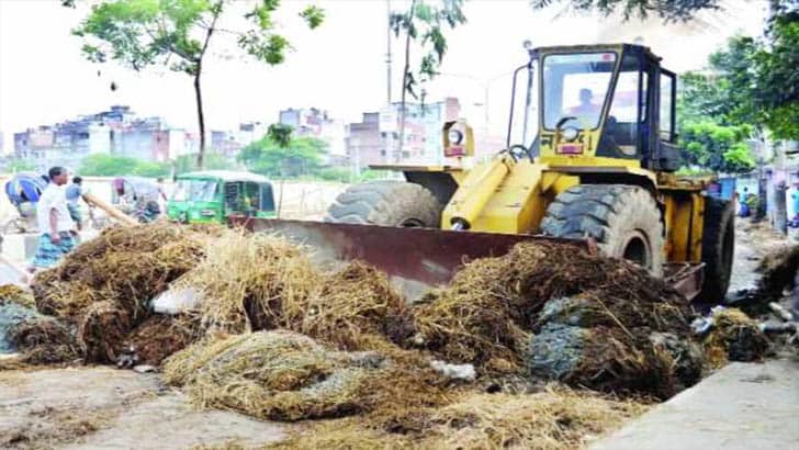 সাড়ে ৯ হাজার মেট্রিক টন কোরবানির বর্জ্য ভাগাড়ে স্থানান্তর