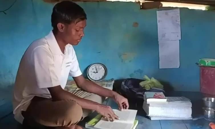 দিনমজুরের ছেলে পেল আড়াই কোটি টাকার স্কলারশিপ, মার্কিন কলেজে গ্র্যাজুয়েশনের সুযোগ