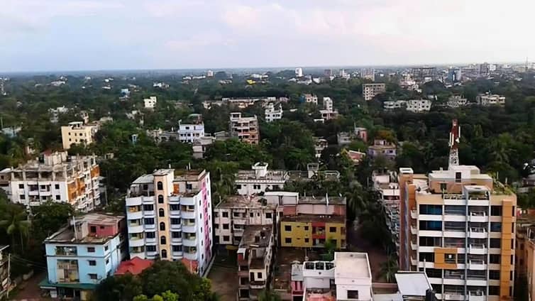 ভাড়াটিয়ার বিরুদ্ধে মালিকের বাড়ি দখলের অভিযোগ টাঙ্গাইল শহর