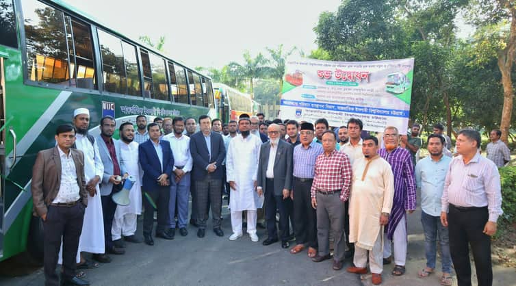 আইআইইউসি’র পরিবহন পুলে নতুন ৩টি বাস সংযুক্ত