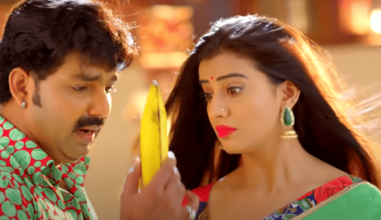 অক্ষরা সিংয়ের বিছানা-ভাঙা রোম্যান্স, ভিডিও দেখে লজ্জায় নেট পাড়া অক্ষরা সিং
