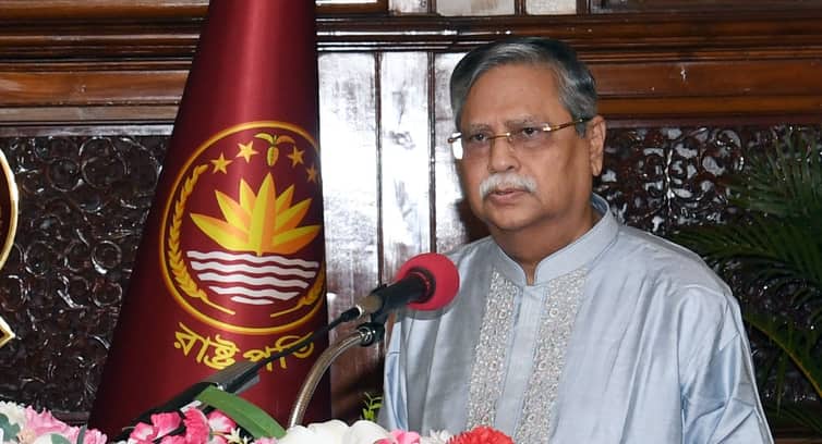 পবিত্র হজ পালনের উদ্দেশে শুক্রবার সৌদি আরব যাচ্ছেন রাষ্ট্রপতি