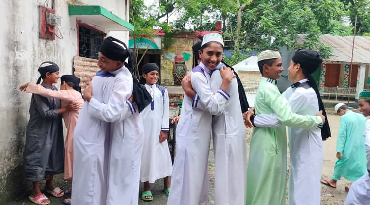 পটুয়াখালীর বদরপুরসহ ৪০ গ্রামে উদযাপিত হচ্ছে ঈদুল আজহা