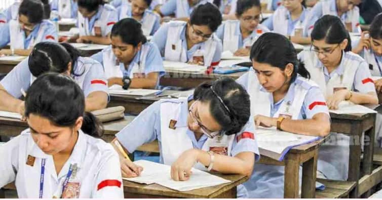 এসএসসি ও সমমান পরীক্ষার ফলাফল প্রকাশ শুক্রবার