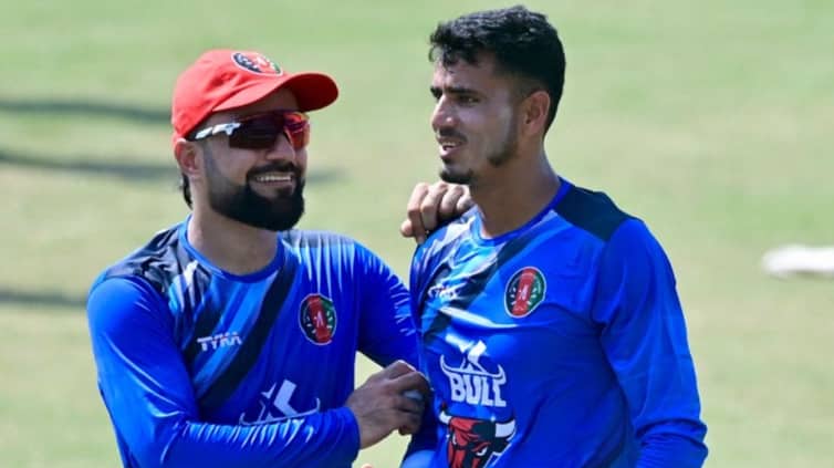 বোলিং ইউনিটের দুই আফগান স্পিনারের ধাঁধা মেলাতে পারলেই সম্ভব