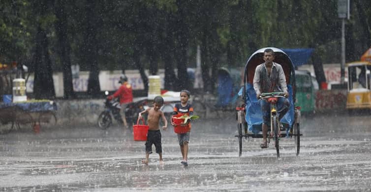 ১৪ আগস্ট পর্যন্ত সারাদেশে বৃষ্টি ঝরবে, পূর্বাভাস আবহাওয়া অধিদপ্তরের বৃষ্টি ও বজ্রবৃষ্টি