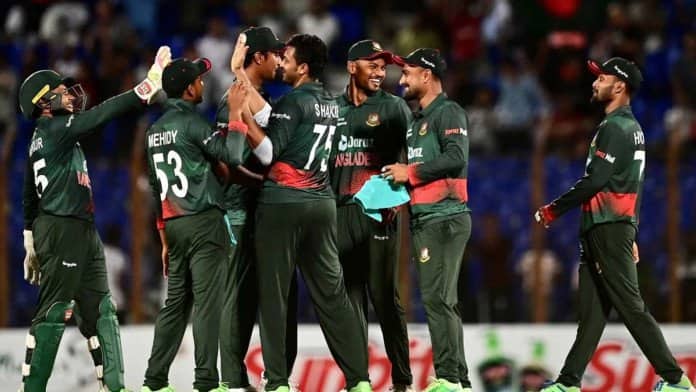 সিরিজ বাঁচানোর মিশনে আজ মাঠে নামছে বাংলাদেশ সিরিজ বাঁচানোর মিশনে আজ মাঠে নামছে বাংলাদেশ
