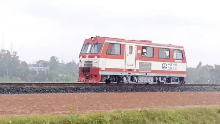 ঢাকা-মাওয়া রেললাইনে পরীক্ষামূলকভাবে চলল ট্র্যাক কার