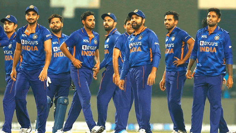 বিশ্বকাপের সূচি যেন ‘গলার কাঁটা’ হলো রোহিত-কোহলিদের রোহিত-কোহলি