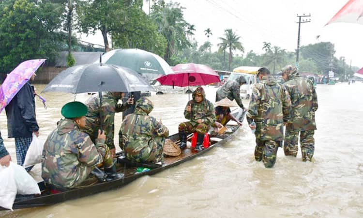 চট্টগ্রাম-বান্দরবানে বন্যা ও ভূমিধস মোকাবিলায় সেনা মোতায়েন