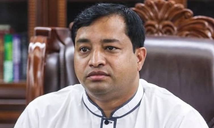 সাবেক মেয়র জাহাঙ্গীরকে রাজবাড়ীর আদালতে হাজিরের নির্দেশ সাবেক মেয়র জাহাঙ্গীরকে রাজবাড়ীর আদালতে হাজিরের নির্দেশ