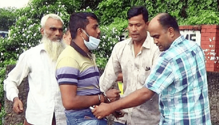 পকেটে মাদক দিয়ে ফাঁসানোর চেষ্টা, পুলিশ কর্মকর্তার বিচার শুরু