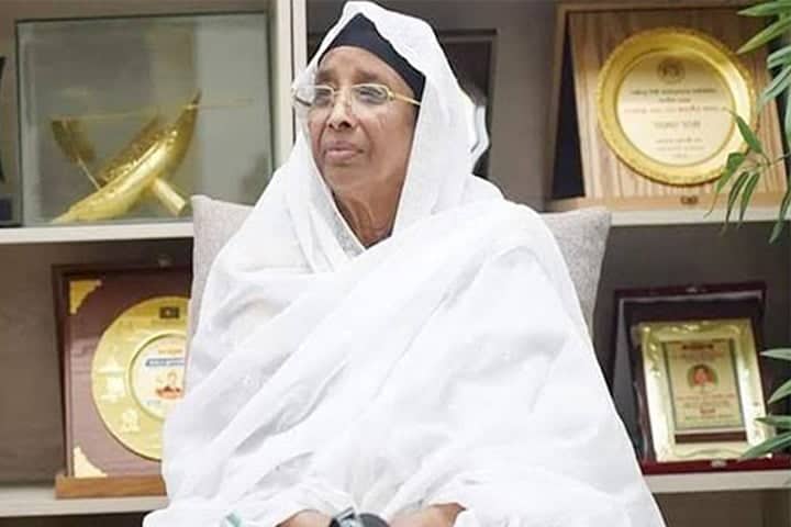 আজ গাসিক মেয়র জায়েদা খাতুনের অভিষেক জায়েদা খাতুন