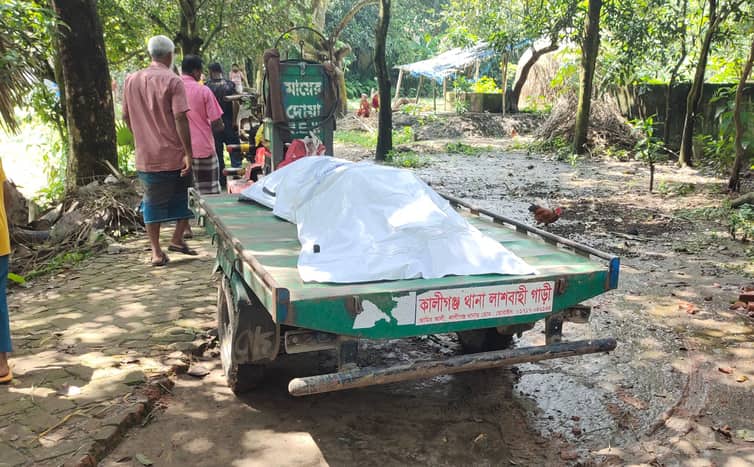 বিলে মিলল অজ্ঞাত বৃদ্ধের অর্ধগলিত মরদেহ বিলে মিলল অজ্ঞাত বৃদ্ধের অর্ধগলিত মরদেহ