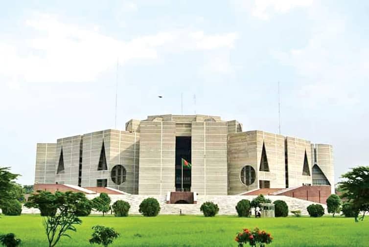 বিনা পরোয়ানায় গ্রেপ্তারের বিধান রেখে সাইবার নিরাপত্তা বিল পাস