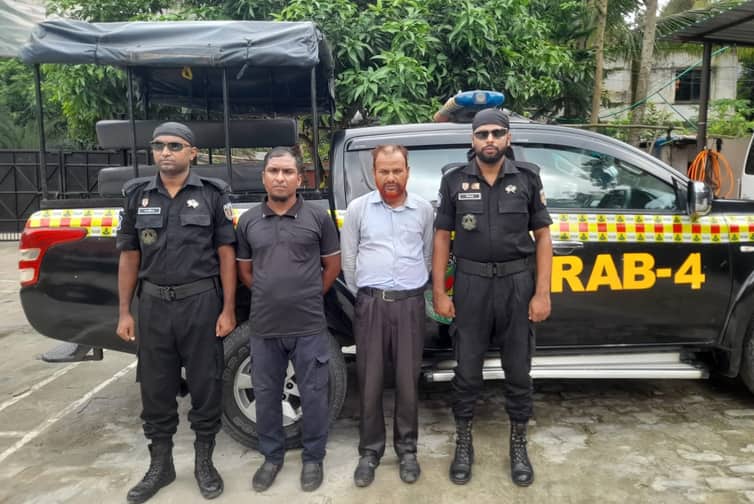 মানিকগঞ্জে সাংবাদিক পরিচয়ে চাঁদা দাবি, আটক ২