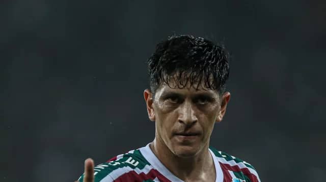 ‘মেসির পর আর্জেন্টিনার সেরা খেলোয়াড় আর্জেন্টিনার হয়ে খেলছে না কেন?’ আর্জেন্টিনা