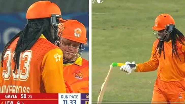 এক ওভারের ৫ বলে ২৪ রান! মারতে গিয়ে ভাঙল ব্যাট ক্রিস গেইল
