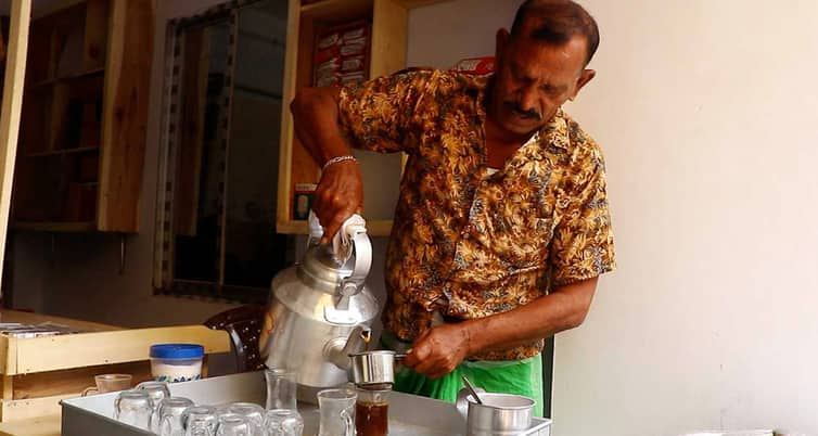 সেই জল্লাদ এখন চা-বিক্রেতা জল্লাদ
