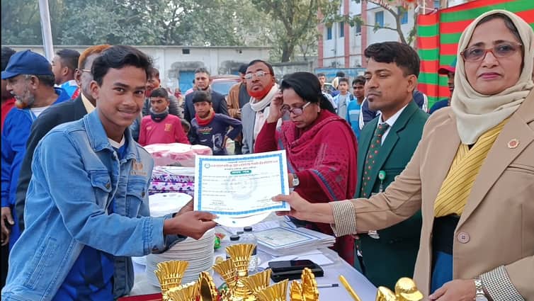 কালীগঞ্জে ৫২তম শীতকালীন জাতীয় ক্রীড়া প্রতিযোগিতা কালীগঞ্জে ৫২তম শীতকালীন জাতীয় ক্রীড়া প্রতিযোগিতা ও পুরস্কার বিতরণ