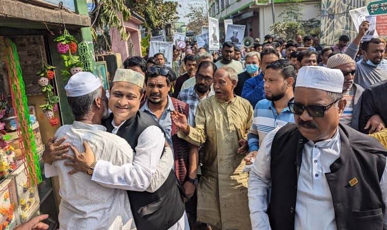 চট্টগ্রাম: শেষ সময়ে আ.লীগ নেতৃত্বের সমর্থনলাভে মরিয়া দলীয়-স্বতন্ত্র প্রার্থীরা