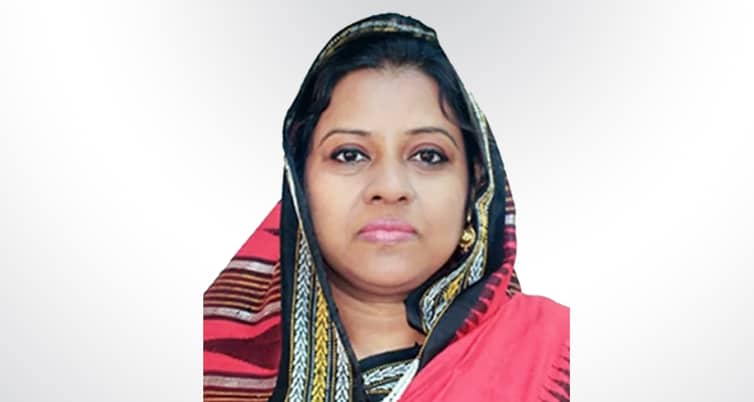 মাকে বিজয়ী করতে এসে নিজেই হয়ে গেলেন এমপি মাকে বিজয়ী