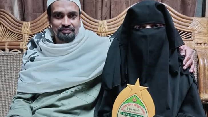 ১৮ মাসে হাফেজ হলেন ১২ বছরের সুম্মিয়া