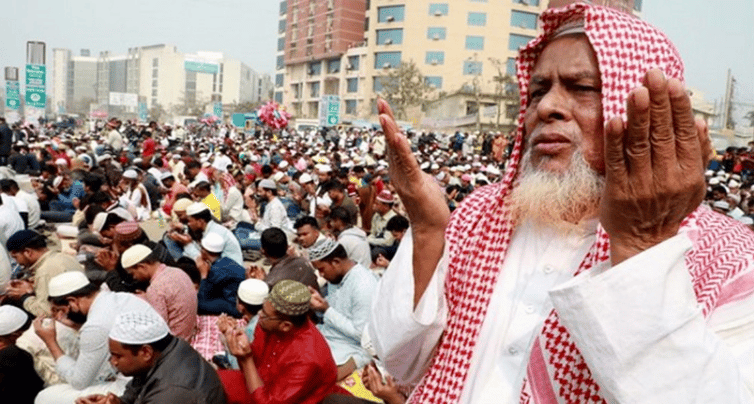 আমিন আমিন ধ্বনিতে মুখর ইজতেমার ময়দান আমিন আমিন ধ্বনিতে মুখর ইজতেমার ময়দান