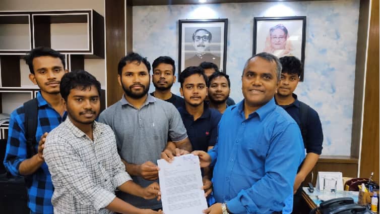 পবিপ্রবিতে ‘শিক্ষকের সম্মান প্রতিষ্ঠার আন্দোলন’ স্থগিত