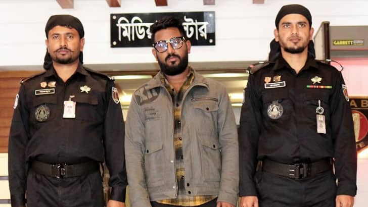 ক্রিকেটার স্বর্ণার মোবাইল চুরির মামলায় অপর ক্রিকেটারের স্বামী রিমান্ডে