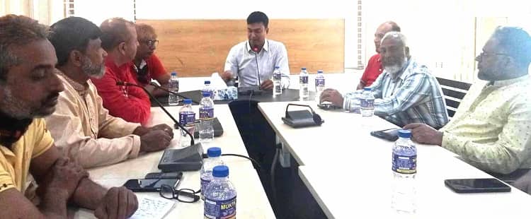 কাপাসিয়ায় নতুন ইউএনও‘র সাথে সাংবাদিকদের মতবিনিময়