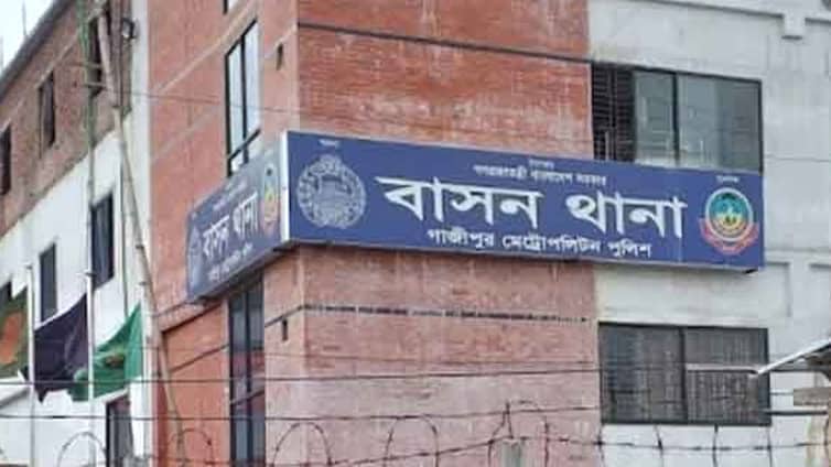 পুলিশের সোর্সের কবজি কাটলেন জামিনে বের হওয়া দুই আসামি