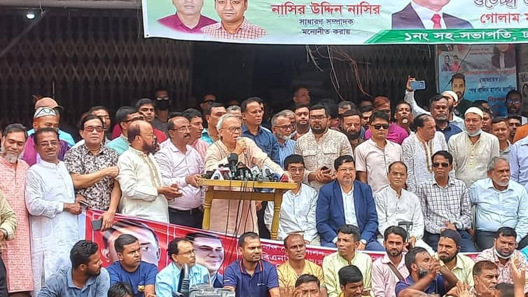 শ্রমজীবী মানুষের স্বপ্ন মাটিতে মিশে গেছে : রিজভী