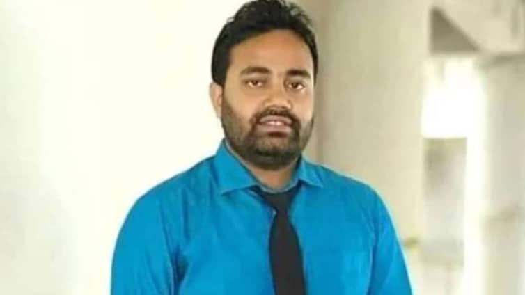 মধ্যরাতে ছাত্রীকে চায়ের নিমন্ত্রণ নজরুল বিশ্ববিদ্যালয় শিক্ষকের