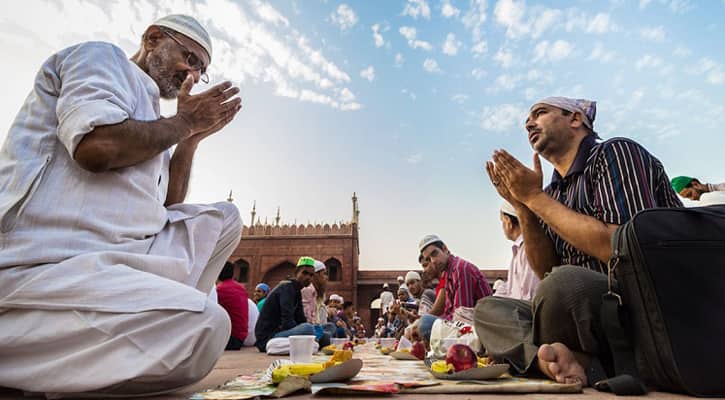 ইফতারের আগে-পরে যে দোয়া বেশি বেশি পড়তে হয় iftar