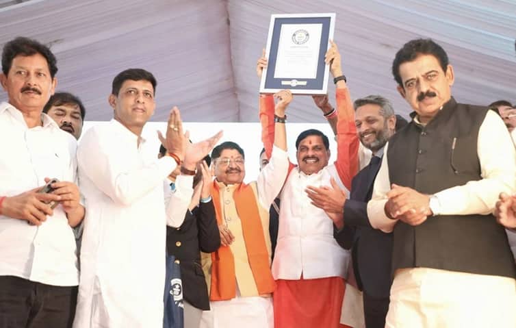 একদিনে ১১ লাখ চারা রোপণ করে গিনেস রেকর্ড