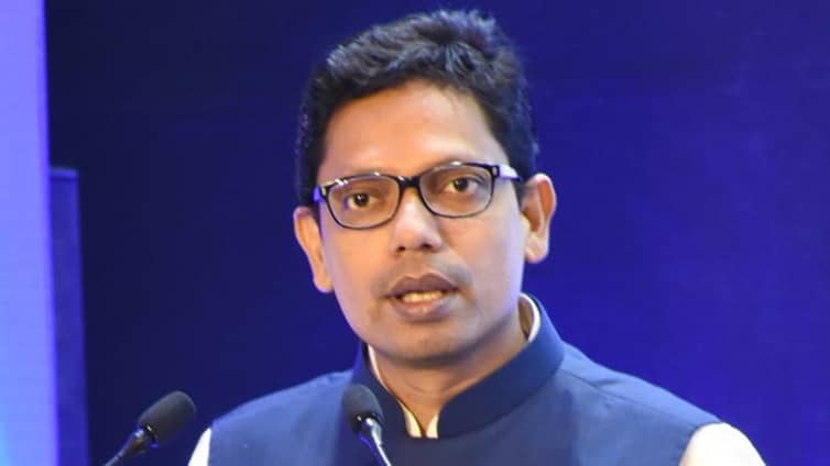 মোবাইল ইন্টারনেট চালুর সিদ্ধান্ত যেদিন, জানালেন পলক Palak