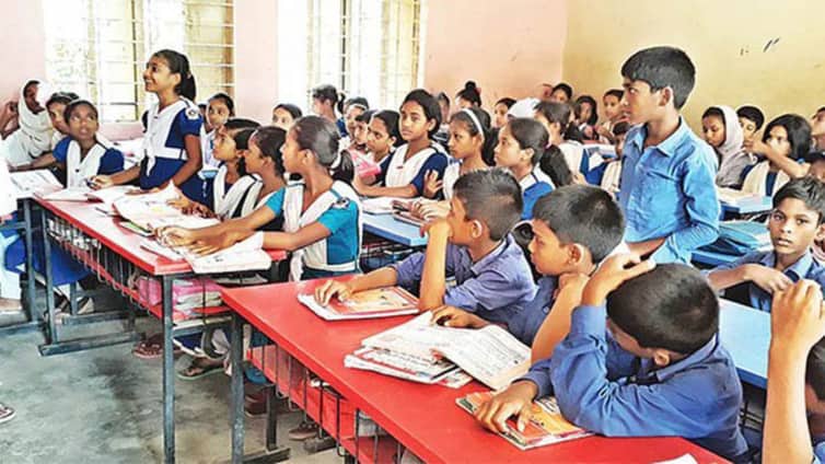প্রাথমিক বিদ্যালয় কবে খুলবে, আসছে চূড়ান্ত সিদ্ধান্ত School