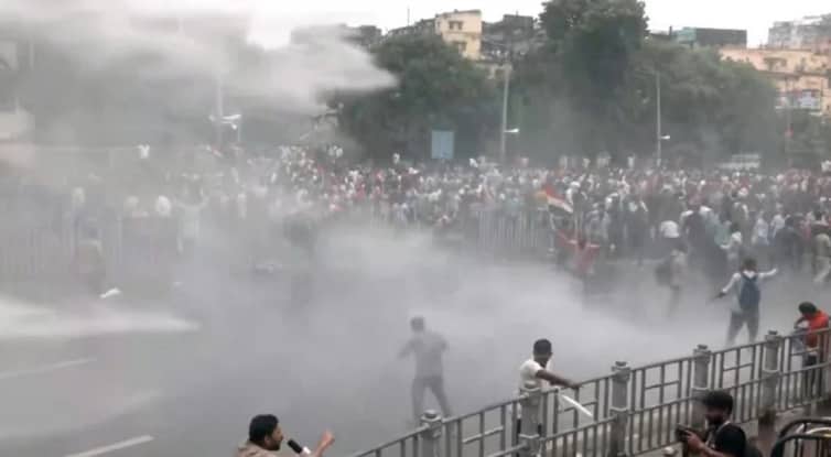 মমতার পদত্যাগের দাবিতে রণক্ষেত্র পশ্চিমবঙ্গ India