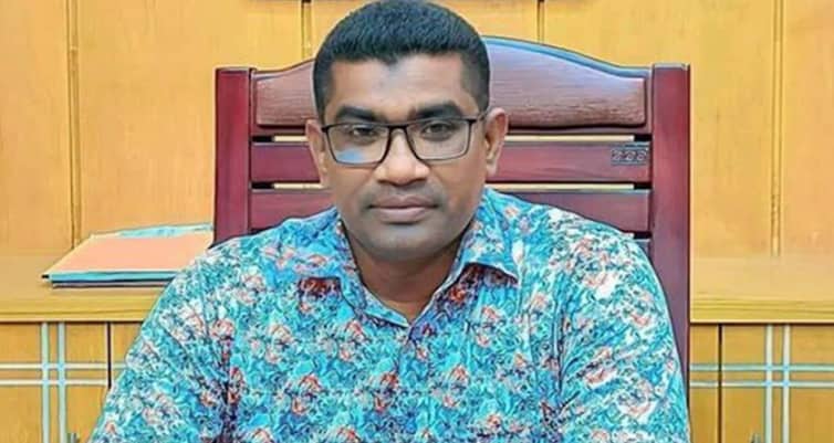 সমকামিতার অভিযোগে অধ্যক্ষকে সাময়িক বহিষ্কার অধ্যক্ষ হারুন অর রশিদ মিলন