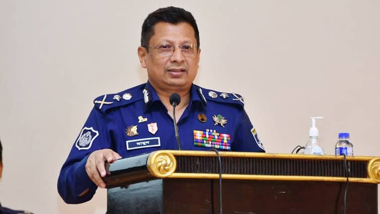 সাবেক আইজিপিসহ ১৫ পুলিশ কর্মকর্তার বিরুদ্ধে মামলা চৌধুরী আব্দুল্লাহ আল-মামুন